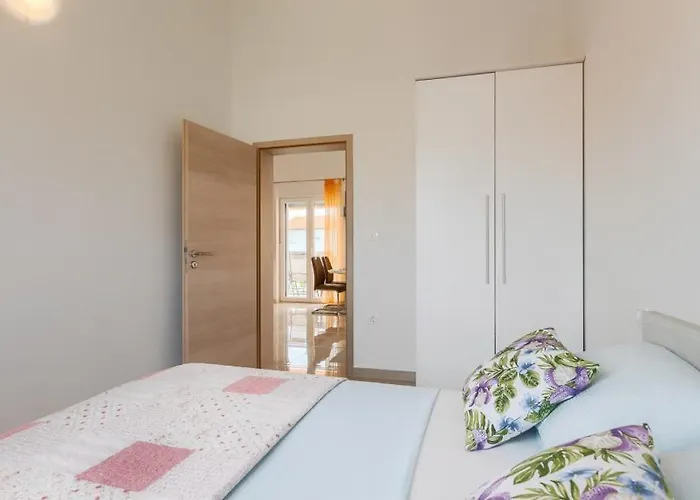 Jasminka By Guide Villa