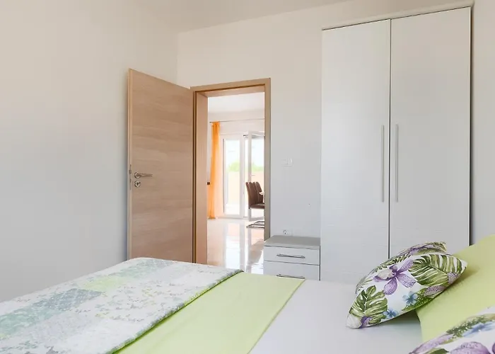 Jasminka By Guide Villa