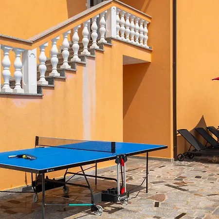 Jasminka By Guide * 佩罗杰