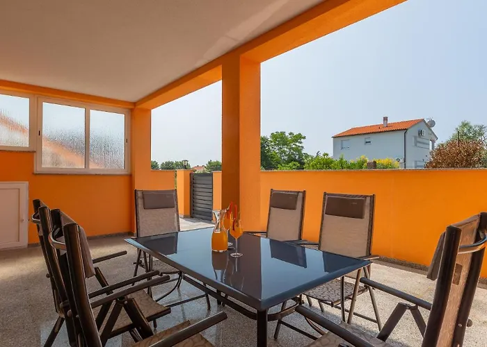 Jasminka By Guide 别墅