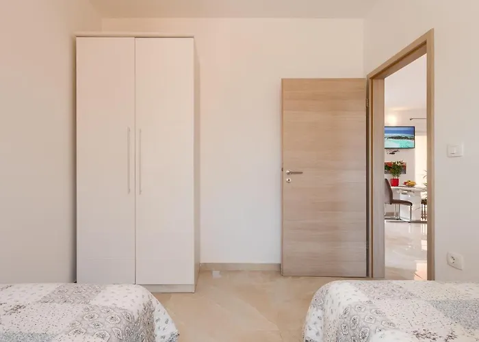 Jasminka By Guide 别墅